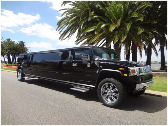 Classy Corporate Limo Service for the Right Kind of Transfer Job